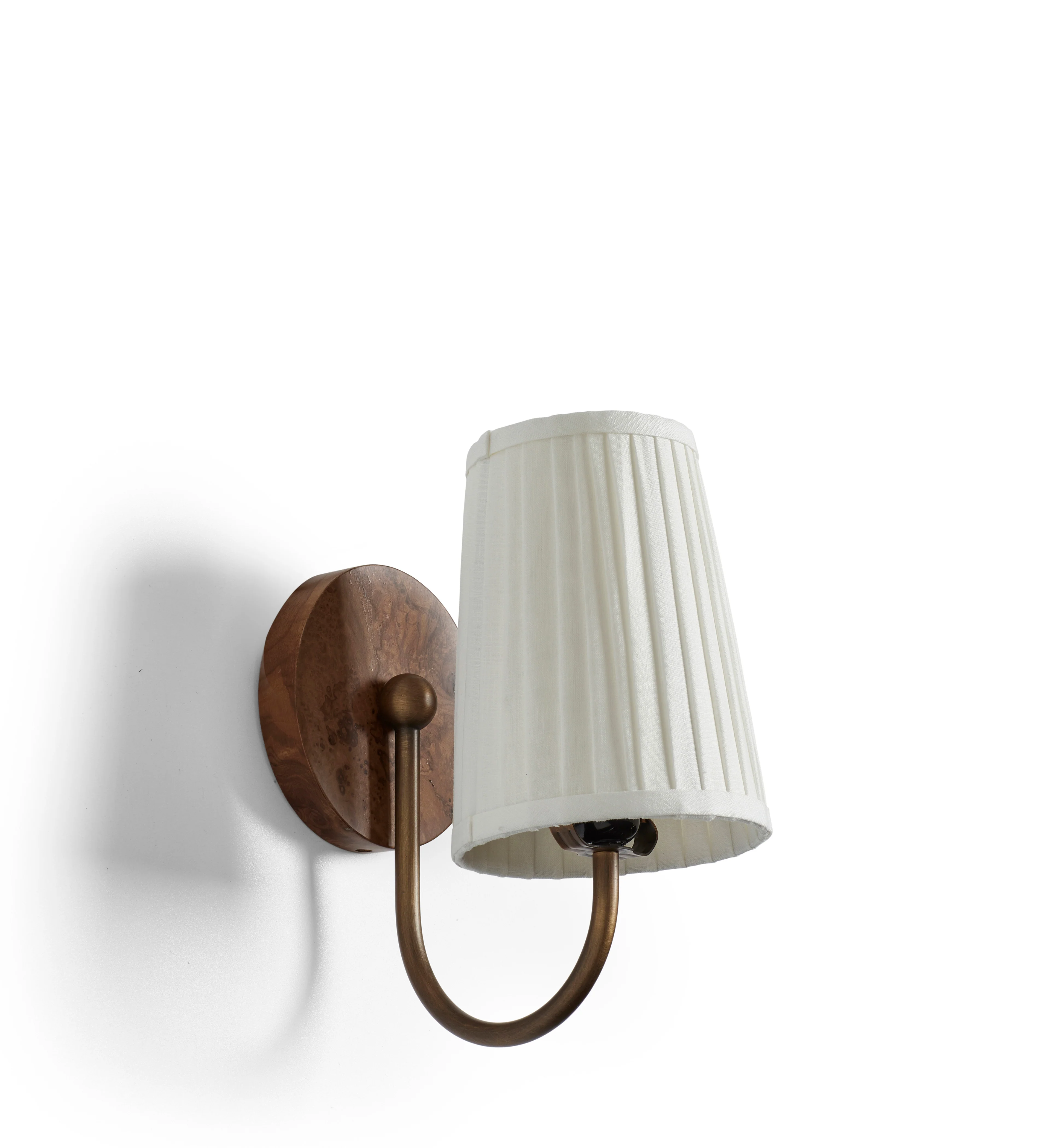 Lucas Wall Lamp with Shade – Warm Burl