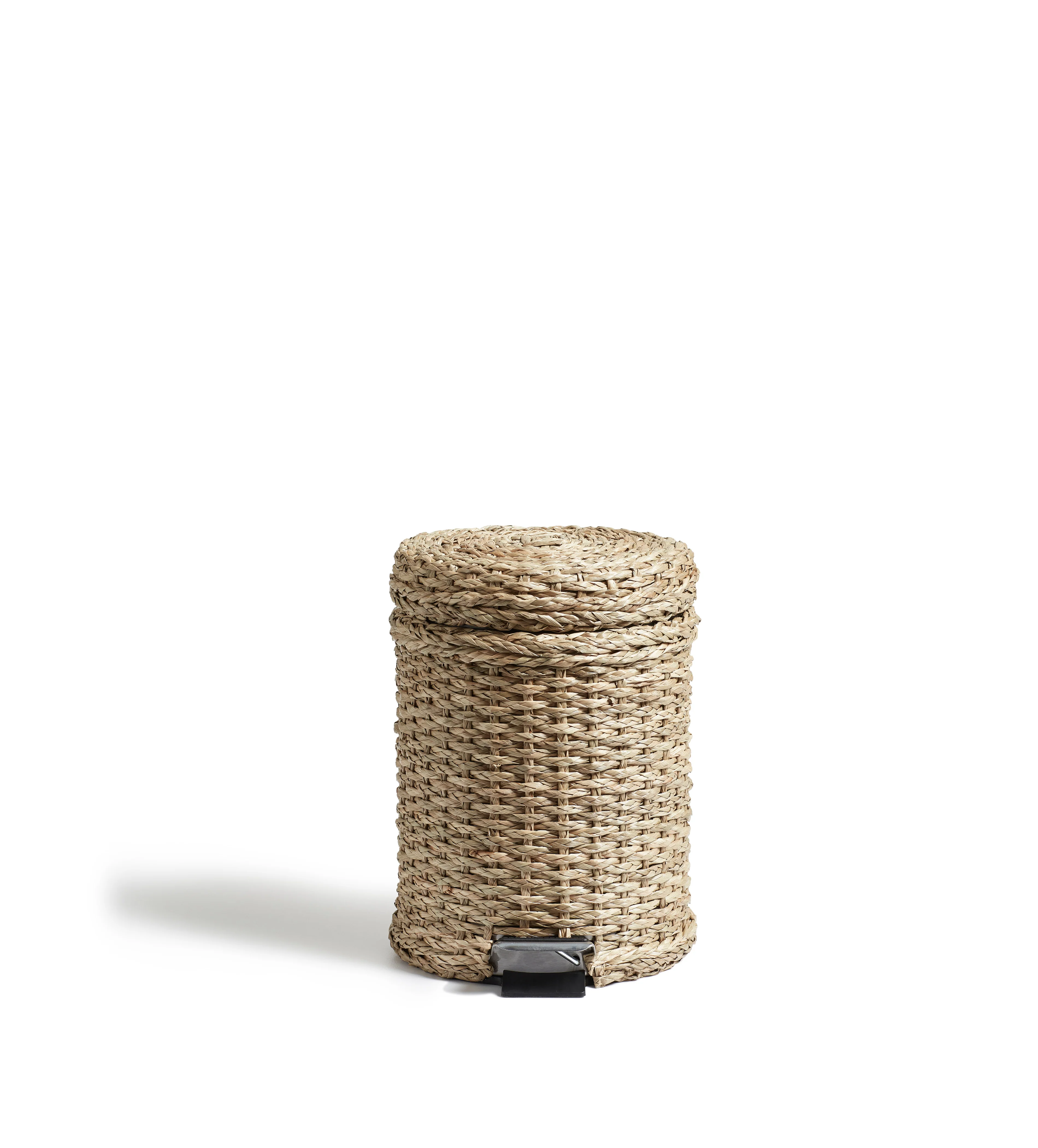 Pandanus Pedal Bin – Small – Natural