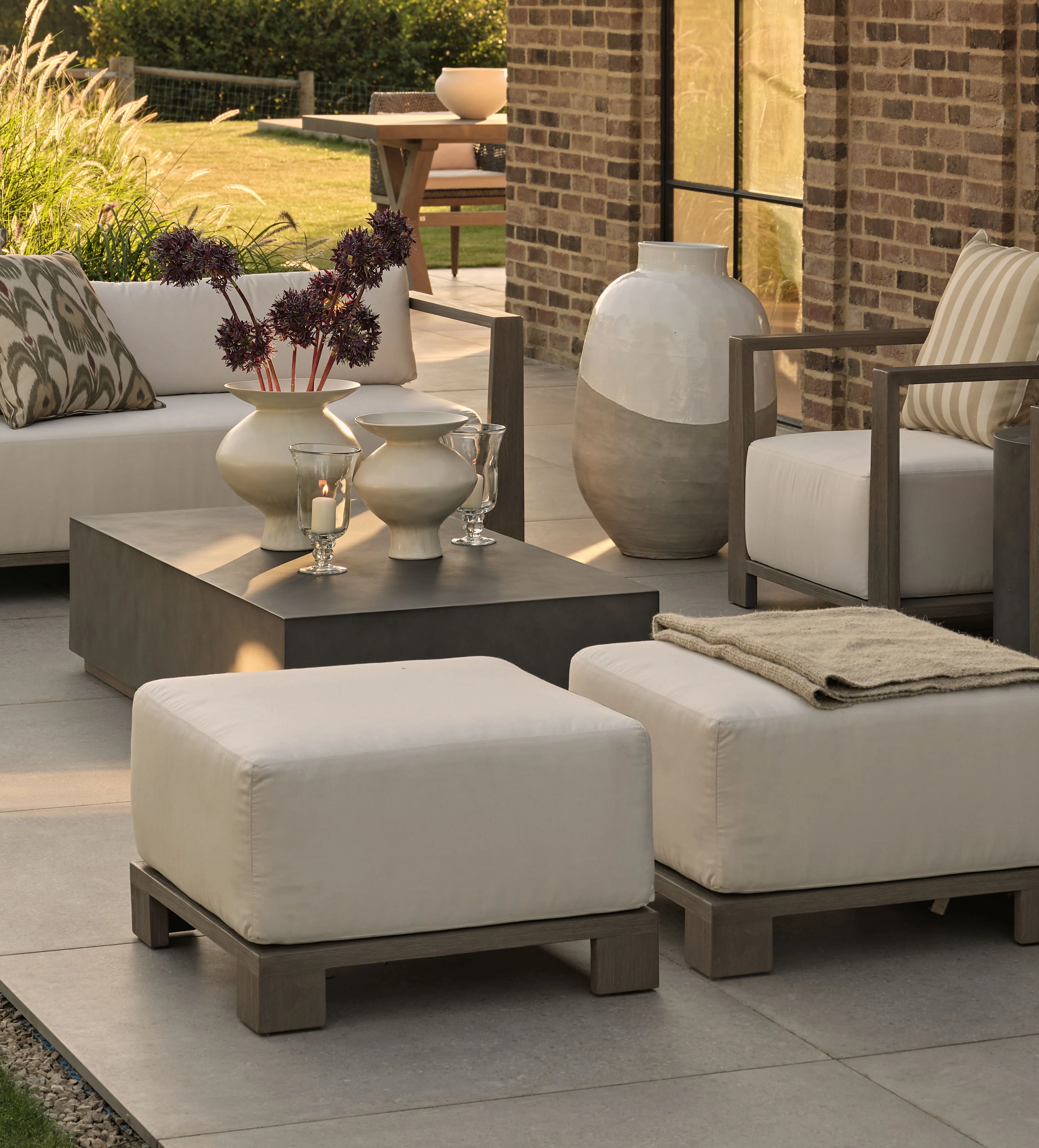 Swanmore Garden Ottoman – Weathered Teak